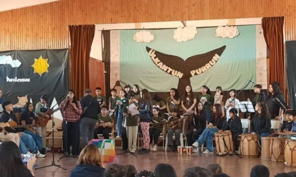 Escuela 165 de Trelew celebra el tercer encuentro musical originario con enfoque en la alfabetización