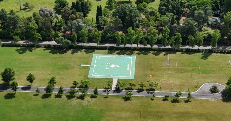 Corrupción en la AFA: la Justicia investiga los helicópteros y pasajeros que aterrizaron en la mansión de Pilar vinculada a Toviggino