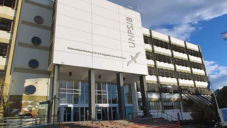 Una facultad alerta por el cierre de proyectos