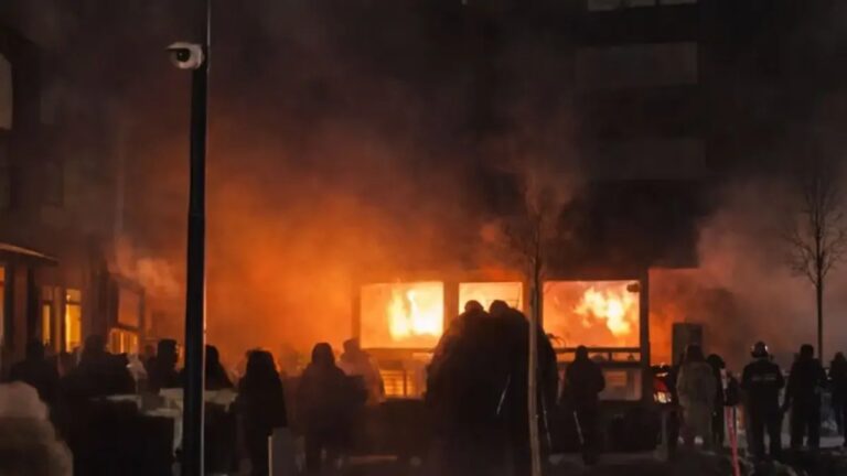 Suiza: un incendio durante la celebración de Año Nuevo dejó decenas de víctimas en Crans-Montana