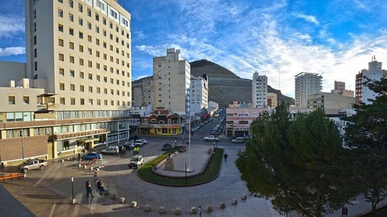 Viernes con nubes y clima templado en Comodoro Rivadavia