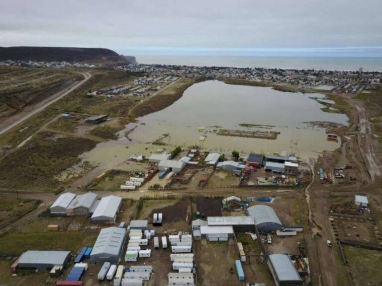 Rada Tilly: a qué se debe el olor nauseabundo que invade el ambiente?
