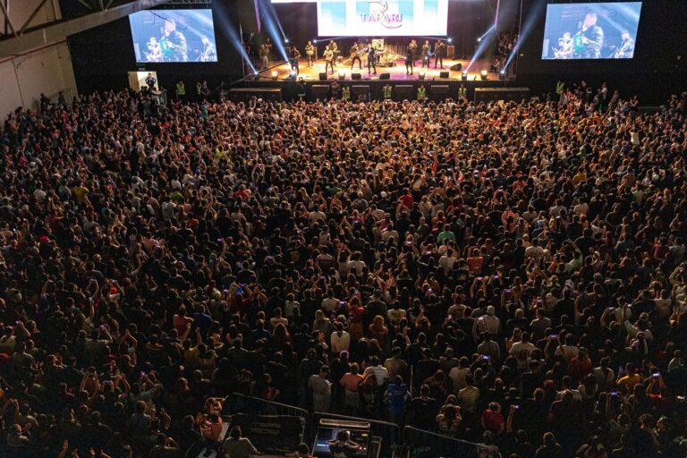 Suspendieron los festejos del aniversario de Comodoro Rivadavia tras la catástrofe del cerro Hermitte