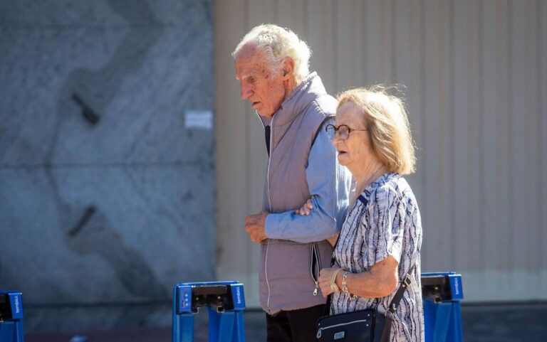 Jubilaciones: el Gobierno oficializó un aumento del 2,85% desde febrero y fijó el haber mínimo