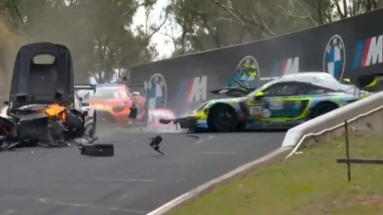 Impactante accidente y tragedia en Bathurst: un canguro atropellado y un violento choque paralizaron la carrera