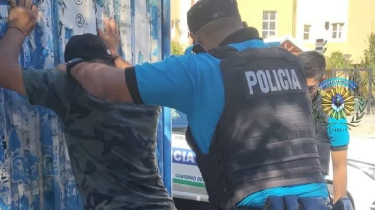 Lo amenazó con un cuchillo porque no le invitó cigarrillos