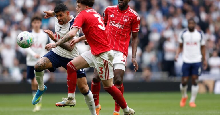 El colapso del Tottenham de Cuti Romero: quedó a un punto de la zona de descenso en la Premier y se salvó por el Aston Villa de Dibu Martínez