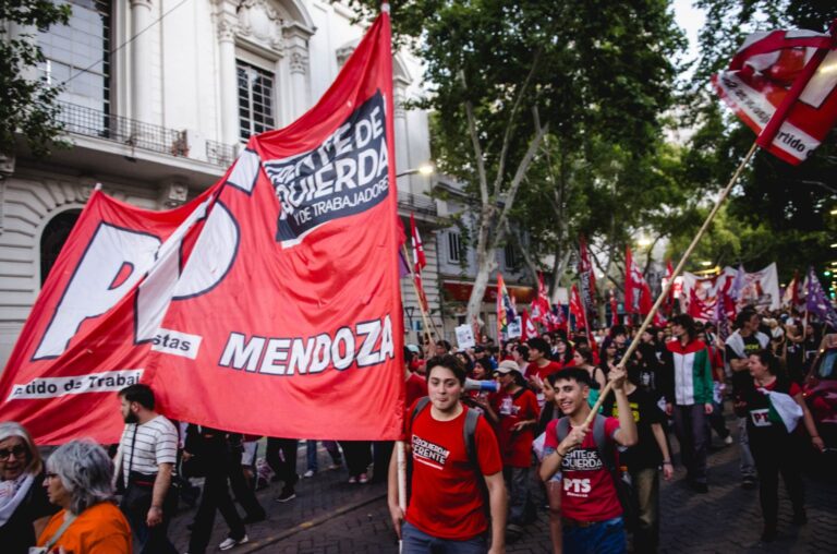 24 de marzo: multitudinaria movilización en Mendoza contra el negacionismo