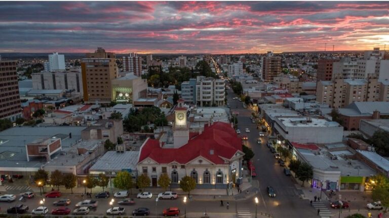 Policía del Chubut en operativo de búsqueda en Trelew
