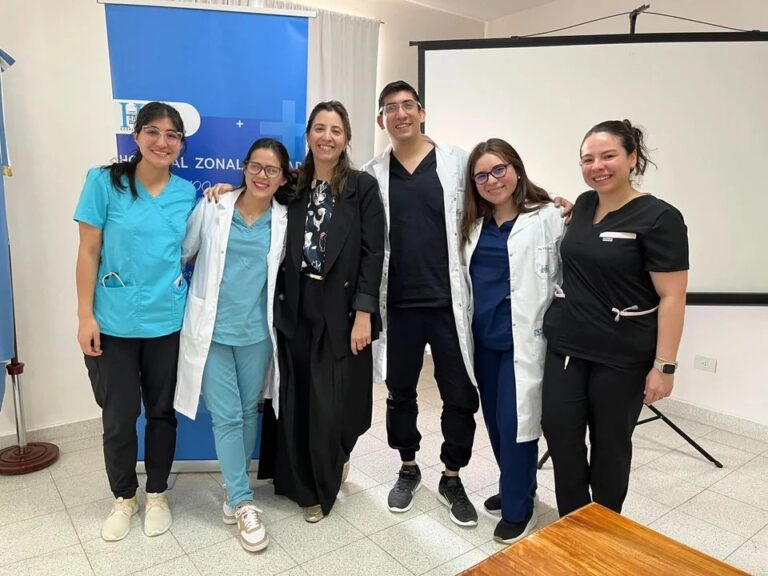 Profesionales de la salud en un hospital de Chubut