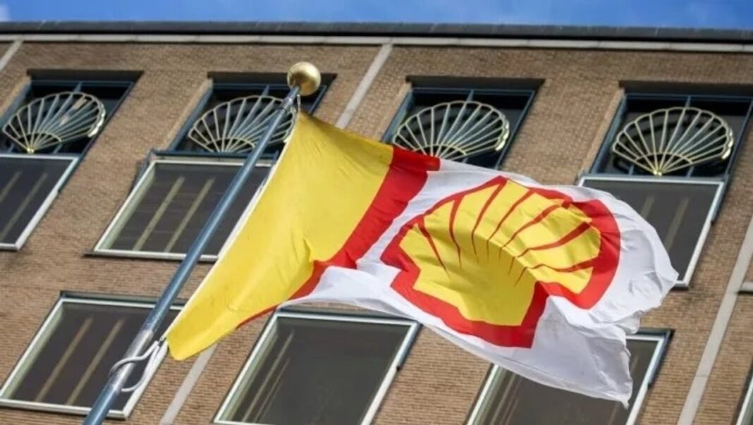 Logo de Shell junto a un mapa de la formación Montney en Canadá