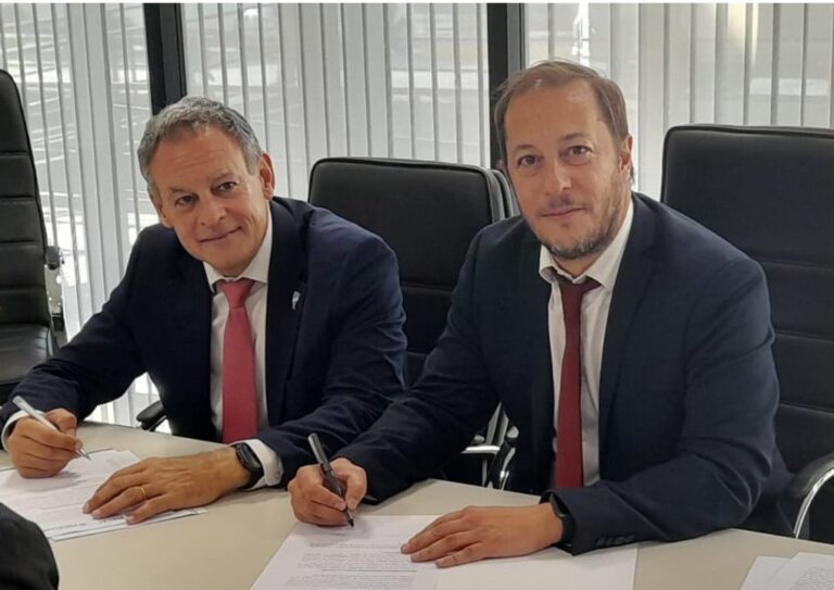 Firma de convenios entre Procuración General de Chubut y Ministerio Público Fiscal de la Nación en Comodoro Rivadavia