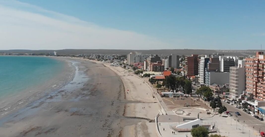 Fotografía de Ariadna Andrada, adolescente de 16 años desaparecida en Puerto Madryn