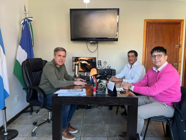 Reunión entre autoridades del Banco del Chubut y la Municipalidad de El Bolsón