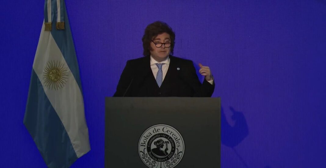 Javier Milei durante el acto por el 172° aniversario de la Bolsa de Cereales de Buenos Aires