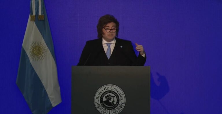 Javier Milei durante el acto por el 172° aniversario de la Bolsa de Cereales de Buenos Aires