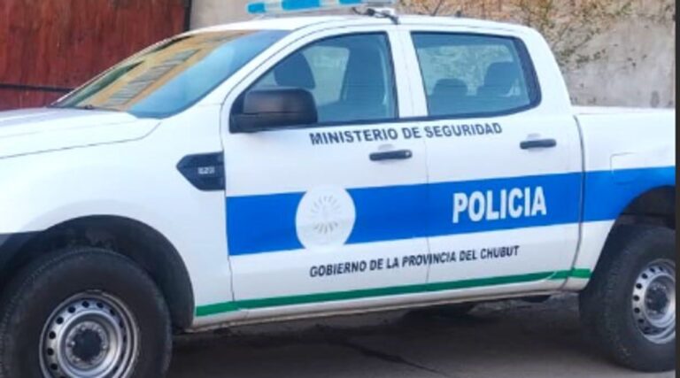 Fachada de local nocturno clausurado en Puerto Madryn tras operativo policial