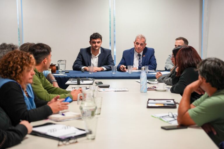 Reunión paritaria docente en Vialidad Provincial de Chubut