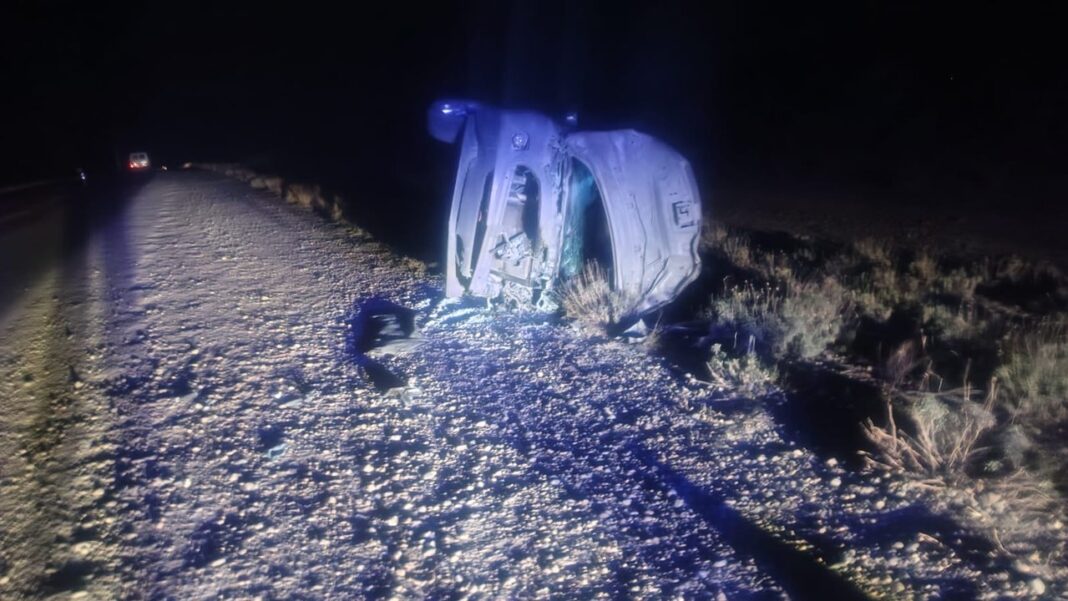 Camioneta volcada sobre su lateral en la Ruta 26