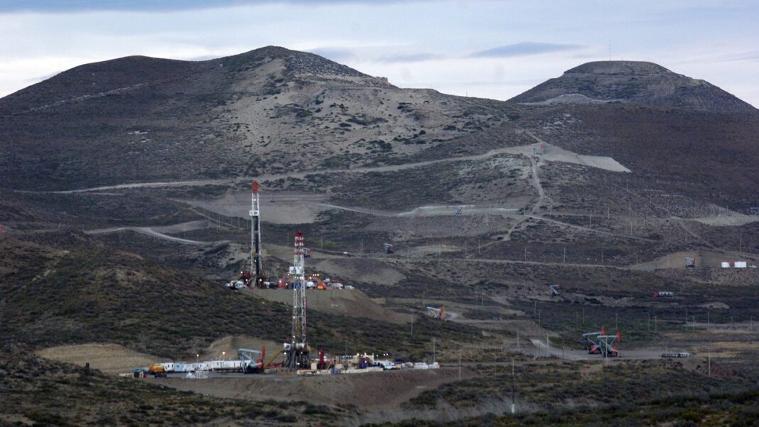 Yacimiento petrolero en la cuenca San Jorge, Chubut