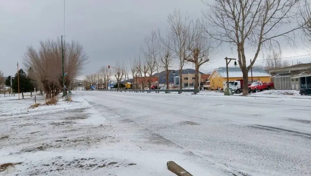 Alerta naranja por nieve en Neuquén