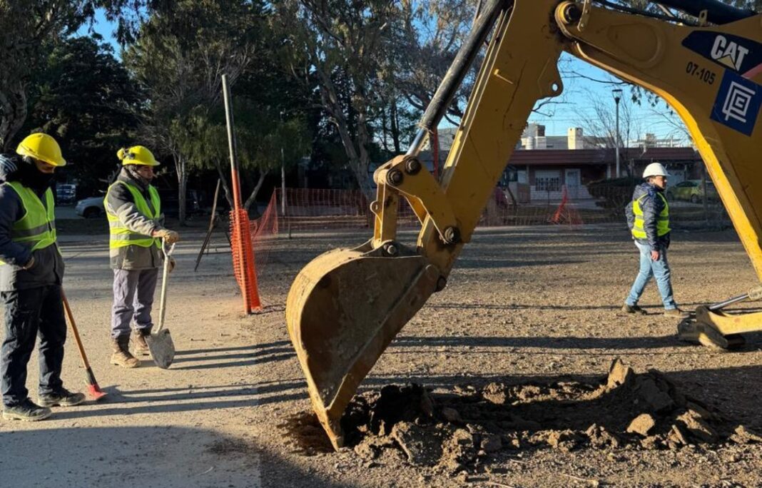 Obra de construcción del conducto pluvial en Comodoro Rivadavia