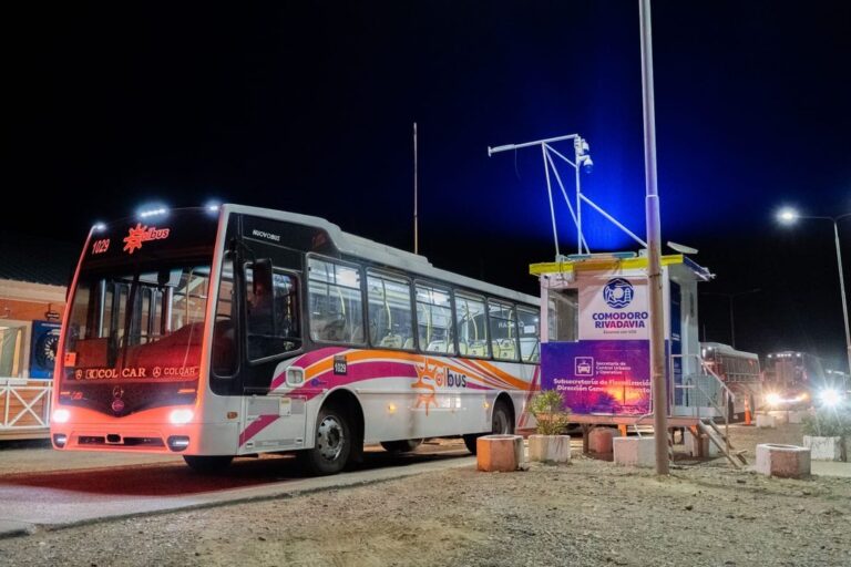 Colectivo urbano en la ciudad de Comodoro Rivadavia