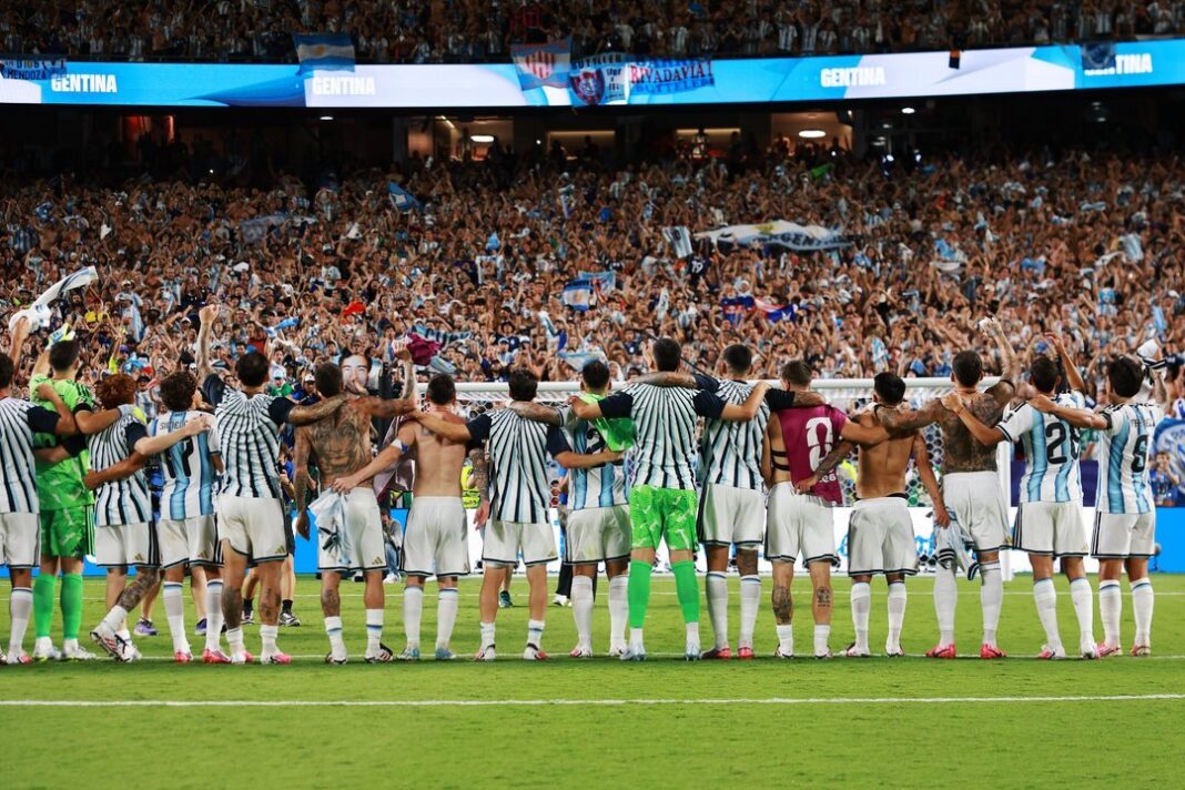 Operativo de seguridad en estadio para partido Argentina vs Inglaterra