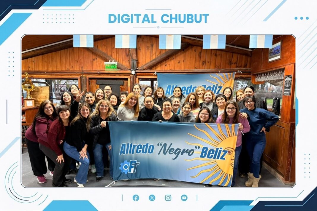 Mujeres reunidas en el Encuentro de La Fuerza del Trabajo en Trelew