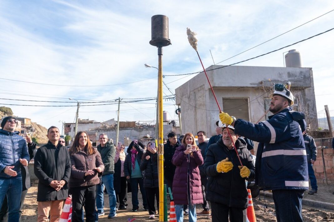 Inauguración de la red de gas en barrio Abel Amaya