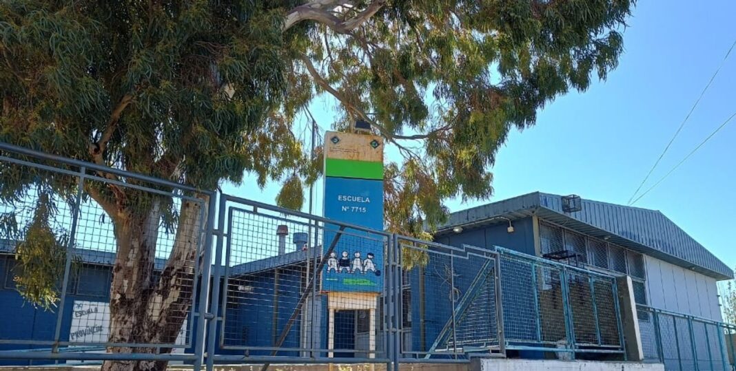 Estudiantes de la Escuela 7715 de Comodoro Rivadavia presentan proyectos para la Feria Provincial de Ciencias