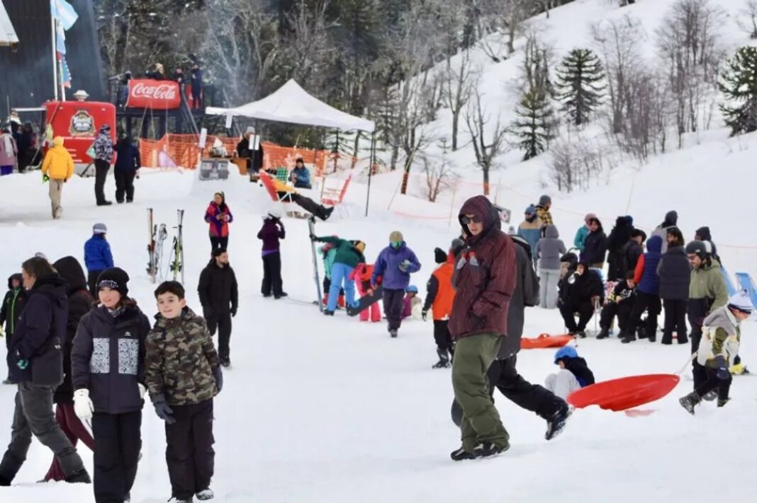 Fiesta de la Nieve en el Cerro Batea Mahuida
