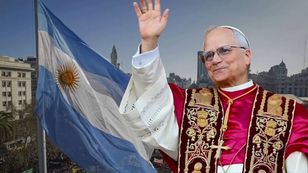 El papa León XIV durante una audiencia en el Vaticano