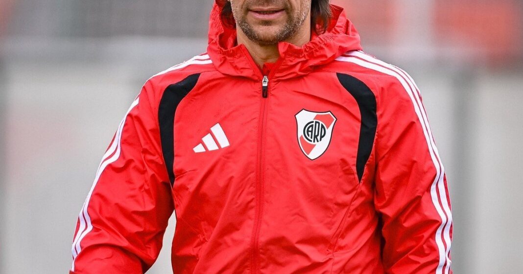 Conferencia de prensa de River Plate con Coudet y Di Carlo