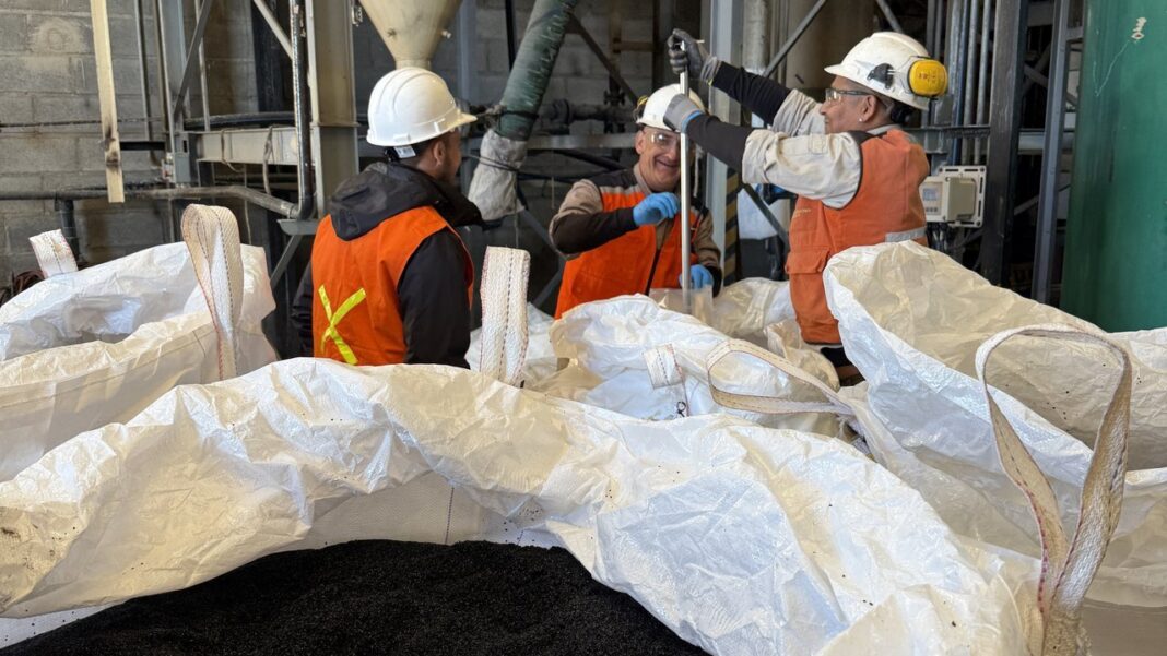 Yacimiento minero de oro y plata Calcatreu en cercanías de Ingeniero Jacobacci, Río Negro