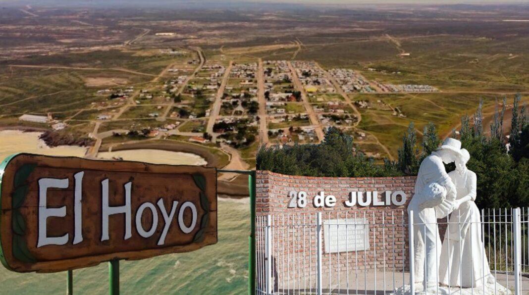 Paisaje de un pueblo de Chubut con montañas y bosques