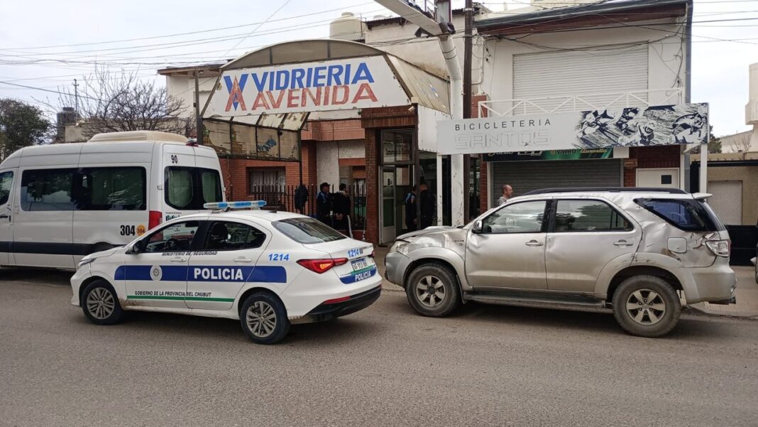 Vidriería en Comodoro Rivadavia donde fue detenido un hombre por usar una tarjeta robada