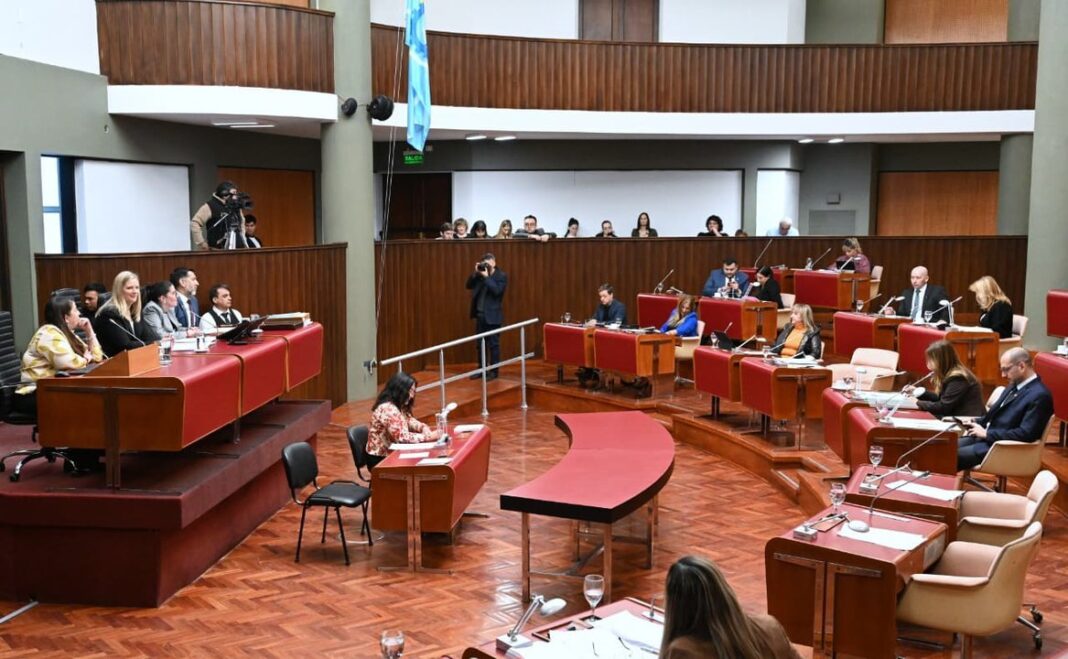Sesión ordinaria en la Legislatura de Chubut