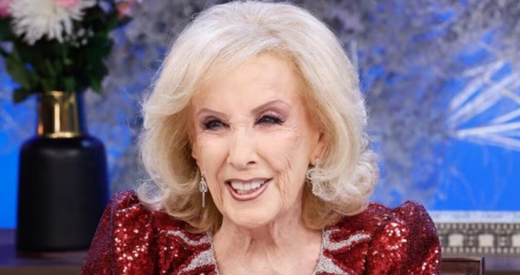 Mirtha Legrand durante una de sus apariciones televisivas