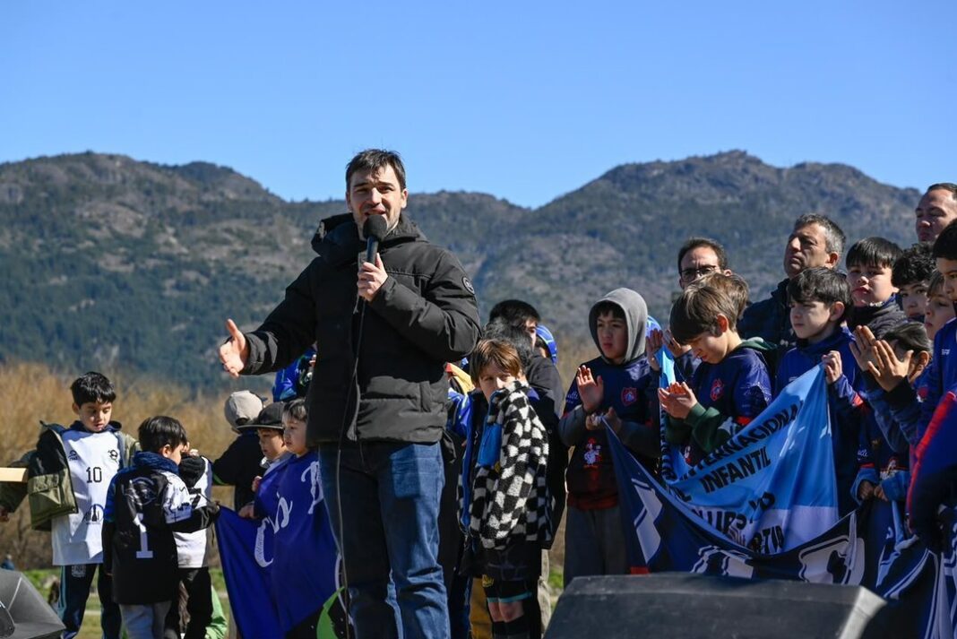 Acto central por el 73° aniversario de El Hoyo con la presencia del gobernador Ignacio Torres
