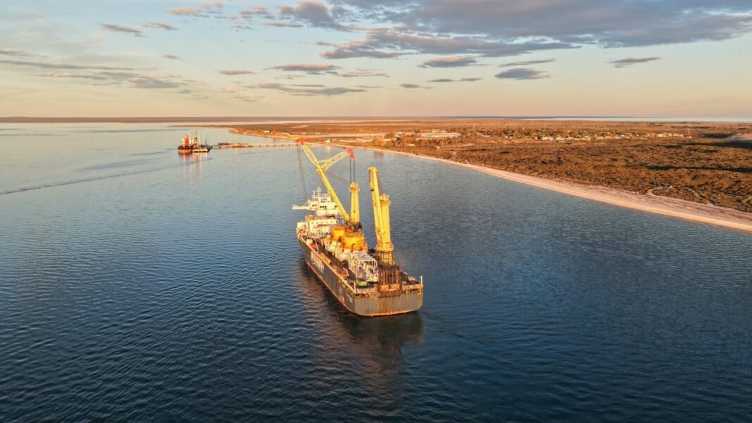 Monoboyas del sistema de exportación offshore de VMOS en el Puerto de San Antonio Este, Río Negro